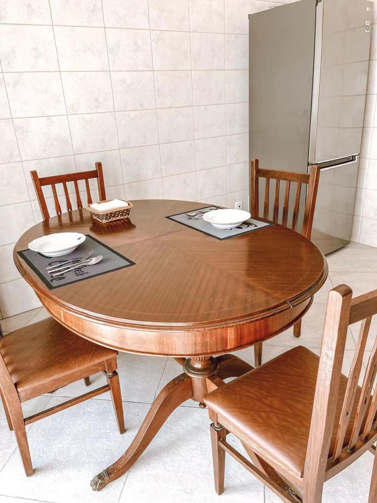 Seaside Room In A Peniche Townhouse Featuring A Private Bathroom And Shared Access To The Swimming Pool And Kitchen Atouguia Da Baleia Ngoại thất bức ảnh